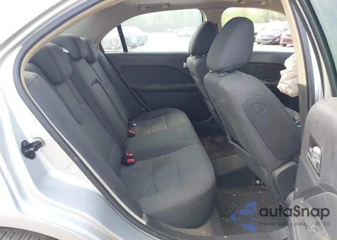 2010 Ford Fusion Se z USA, uszkodzony, nr VIN 3FAHP0HAXAR408301